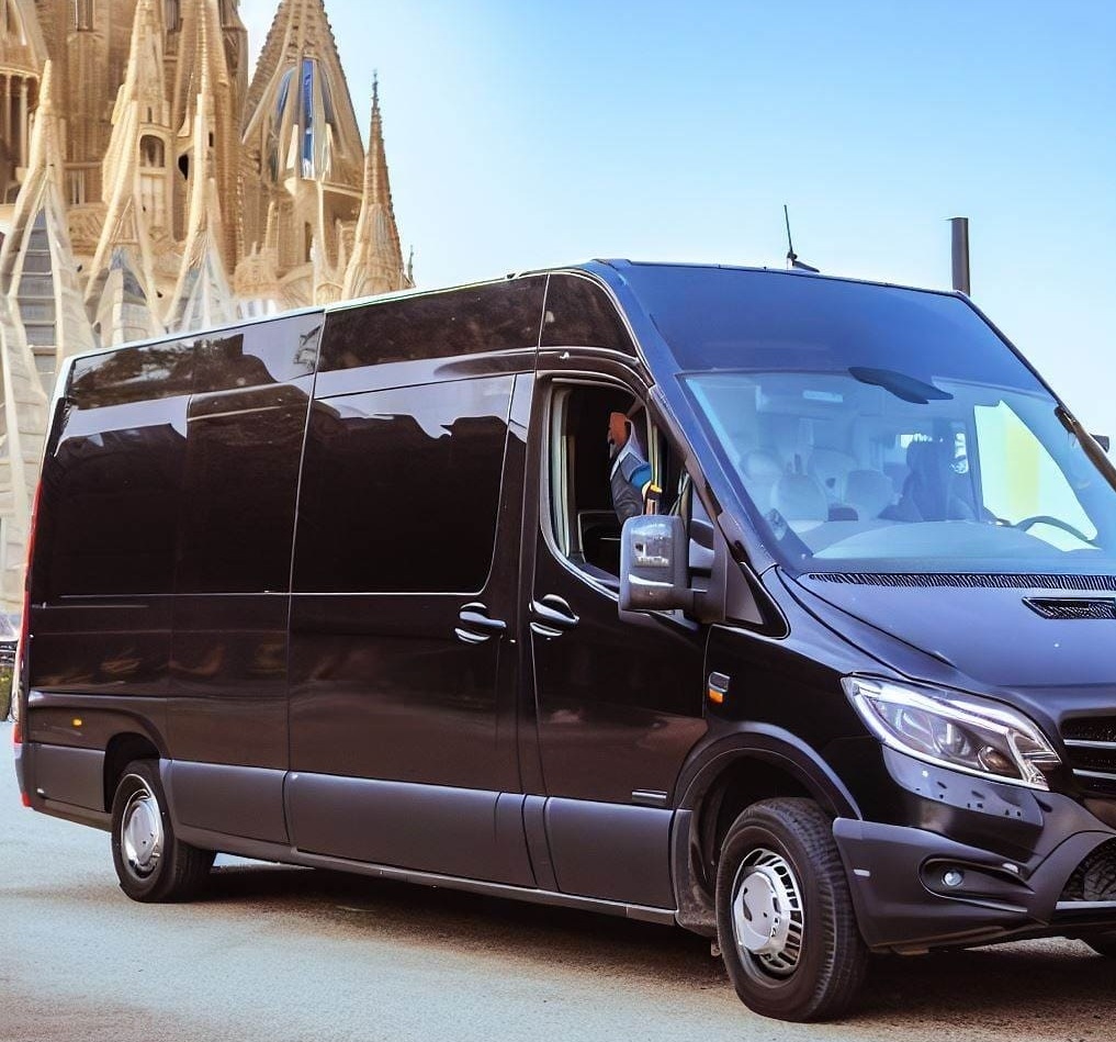 Alquiler minibus con conductor Barcelona: microbus con chófer